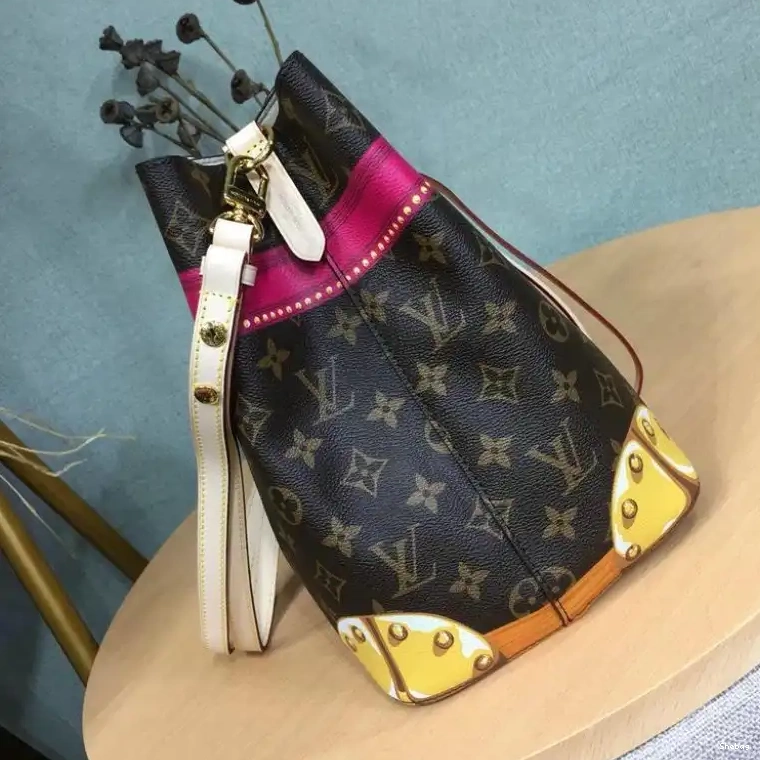LV Bags 19T1L0394 0711